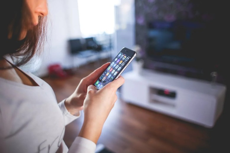 The Rise of Real-Time Everything: Why We Can’t Look Away From Live Content