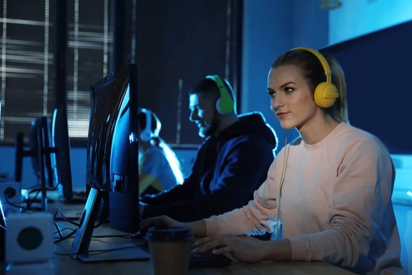 How Online Gaming Changed The Way People Play Together